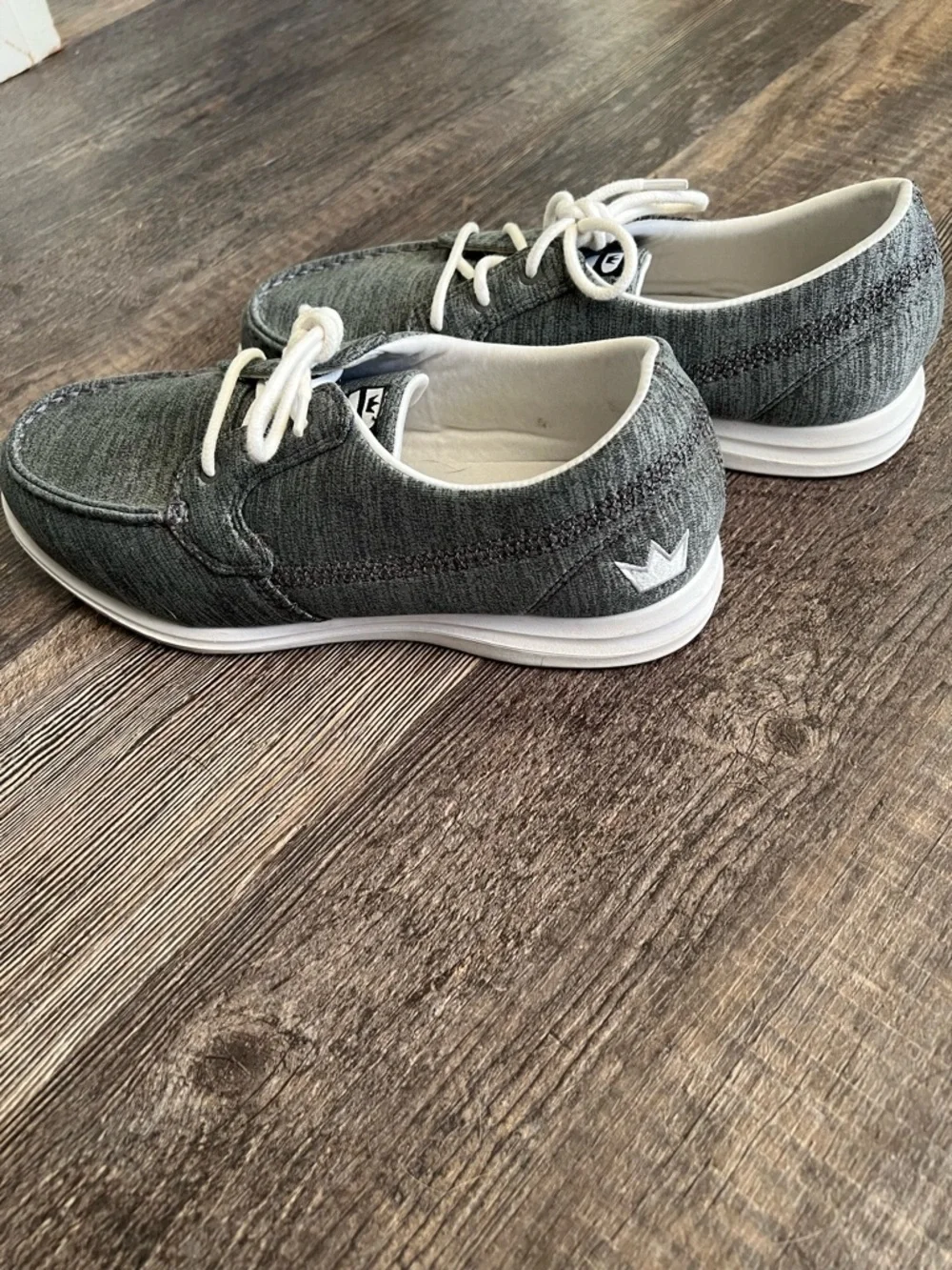 Brunswick Karma Women’s Knit Lace-Up Bowling Shoes in Gray and White - Picture 1 of 7